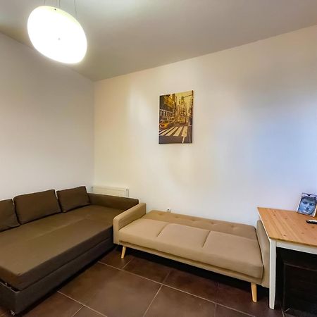 Cool Flat In The Heart Of Bucharest'S Fun And History Apartment Exterior photo