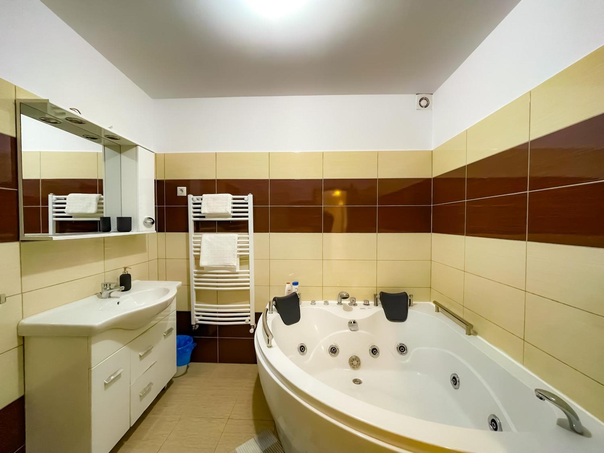 Cool Flat In The Heart Of Bucharest'S Fun And History Apartment Exterior photo