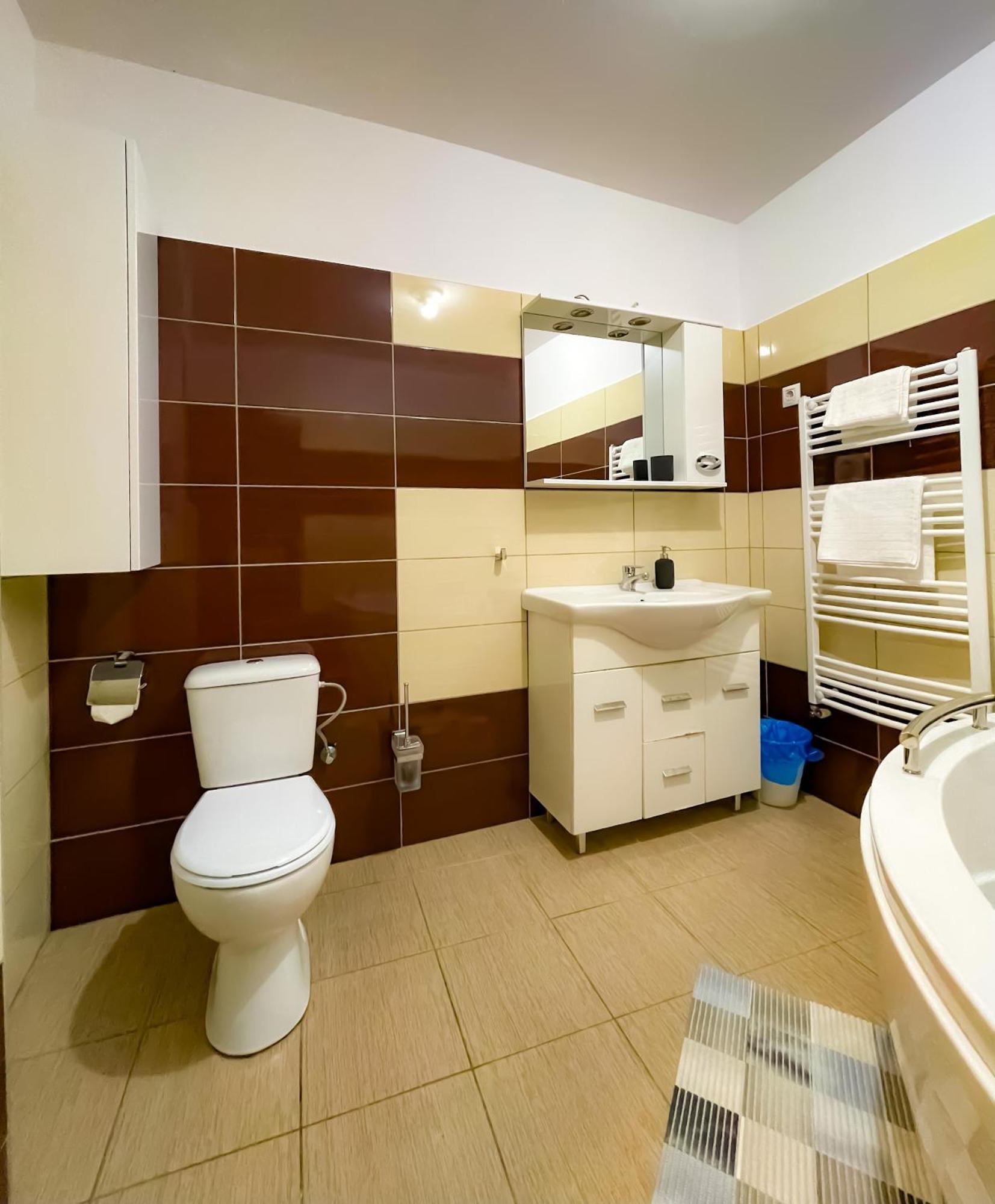 Cool Flat In The Heart Of Bucharest'S Fun And History Apartment Exterior photo